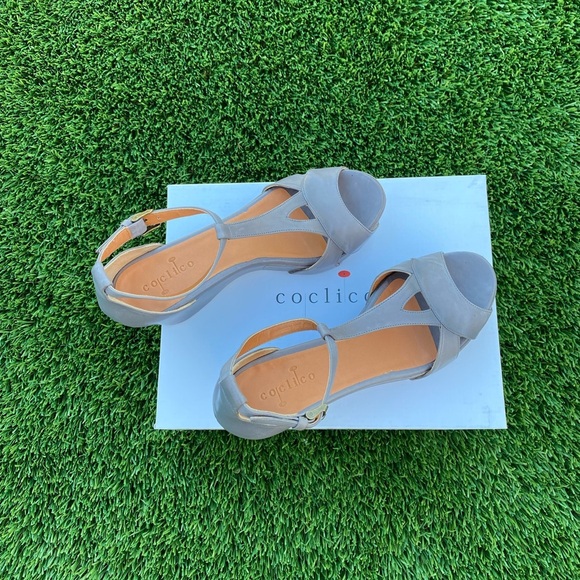 COCLICO Shoes - Coclico Women's Wedge Sandals available in Gray and Black size 7